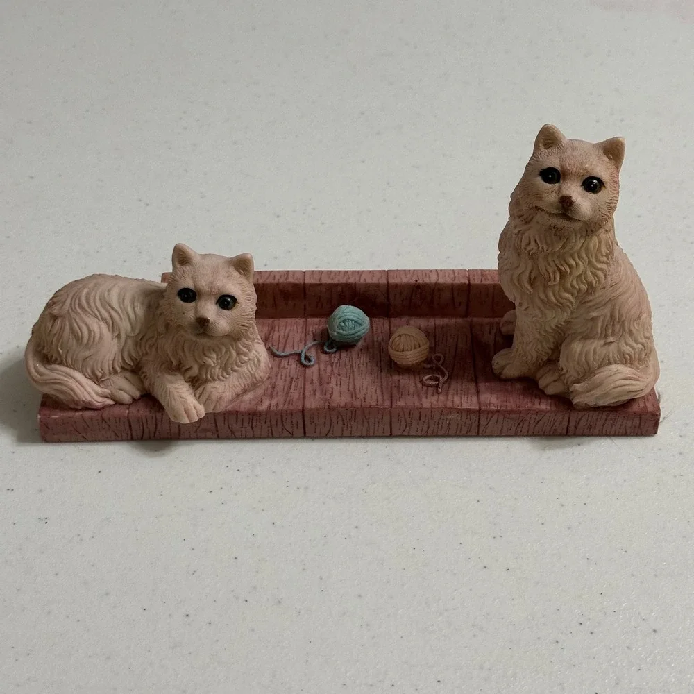 Continental Creations Yellow Persian Cat Resin Photo Frame Holder Kitschy VTG